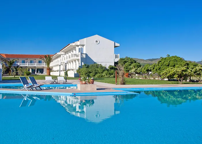 Mrs Chryssana Beach Hotel By Ghh (Adults Only)
